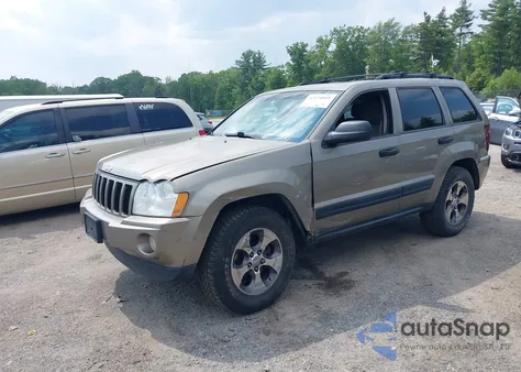 2005 Jeep Grand Cherokee Laredo z USA, uszkodzony, nr VIN 1J4GR48K55C693357